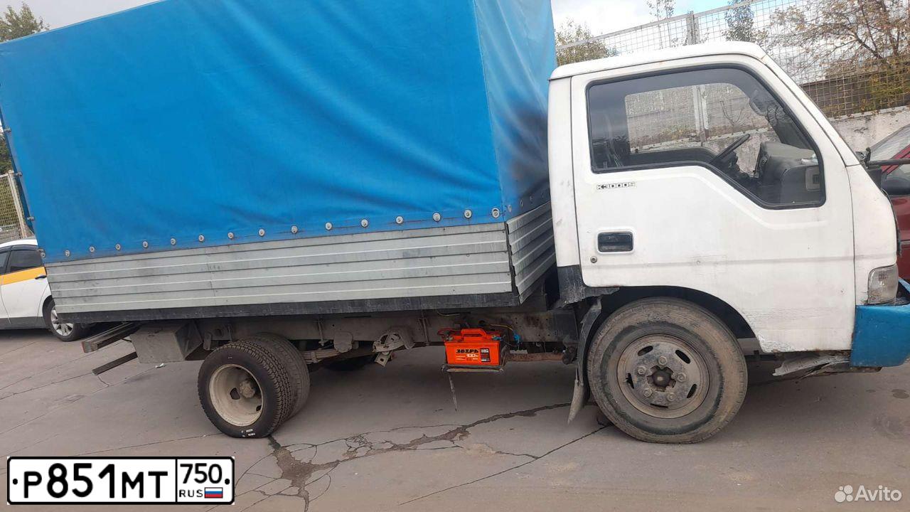 Фото автомобиля KIA K 3000, 2003 — госномер М580АК50. Цвет: Белый