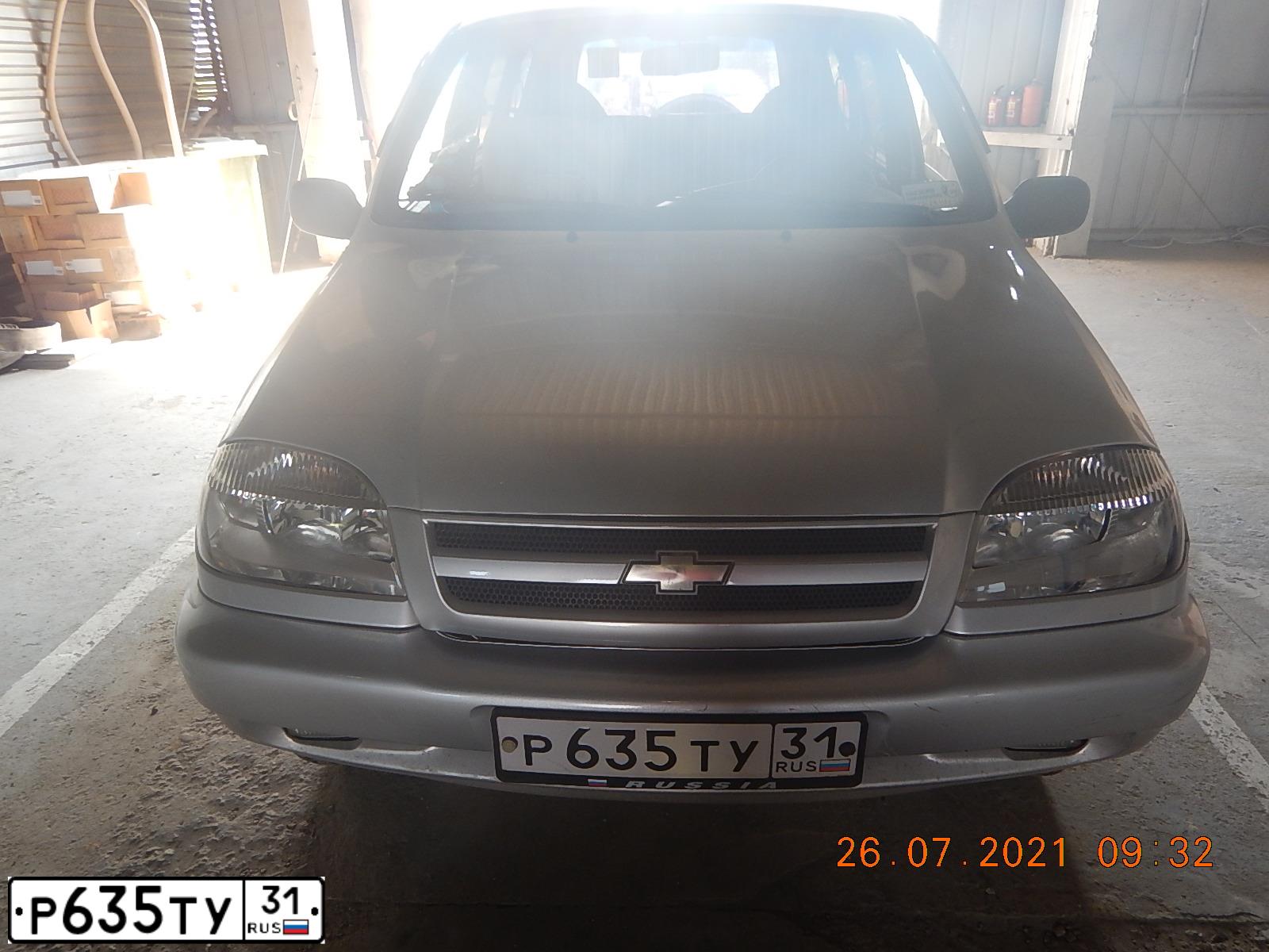 Фото автомобиля CHEVROLET NIVA, 2007 — госномер С202СС46. Цвет: Светло-Серебристый металлик