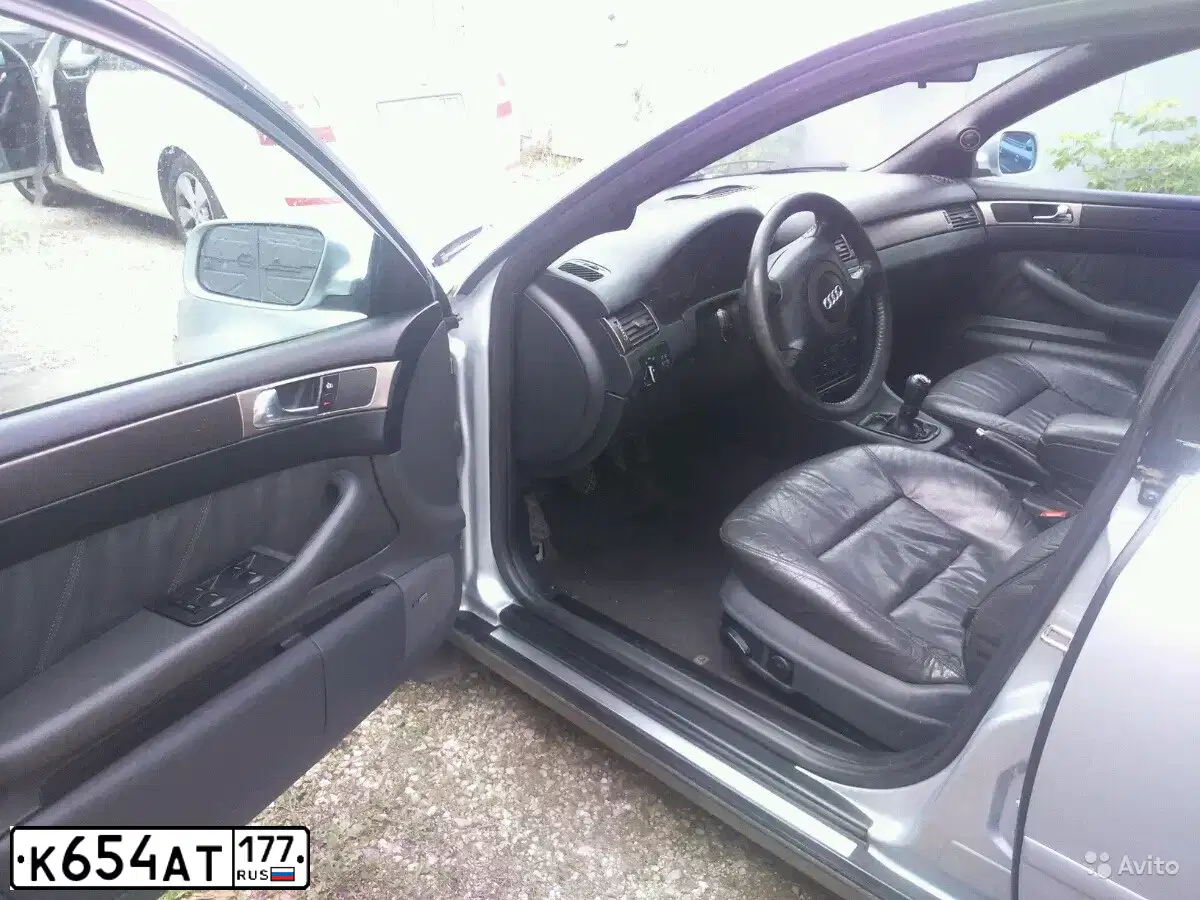 Фото автомобиля AUDI A6, 1998 — госномер К654АТ177. Цвет: БЕЛЫЙ (СЕРЕБРИСТЫЙ)