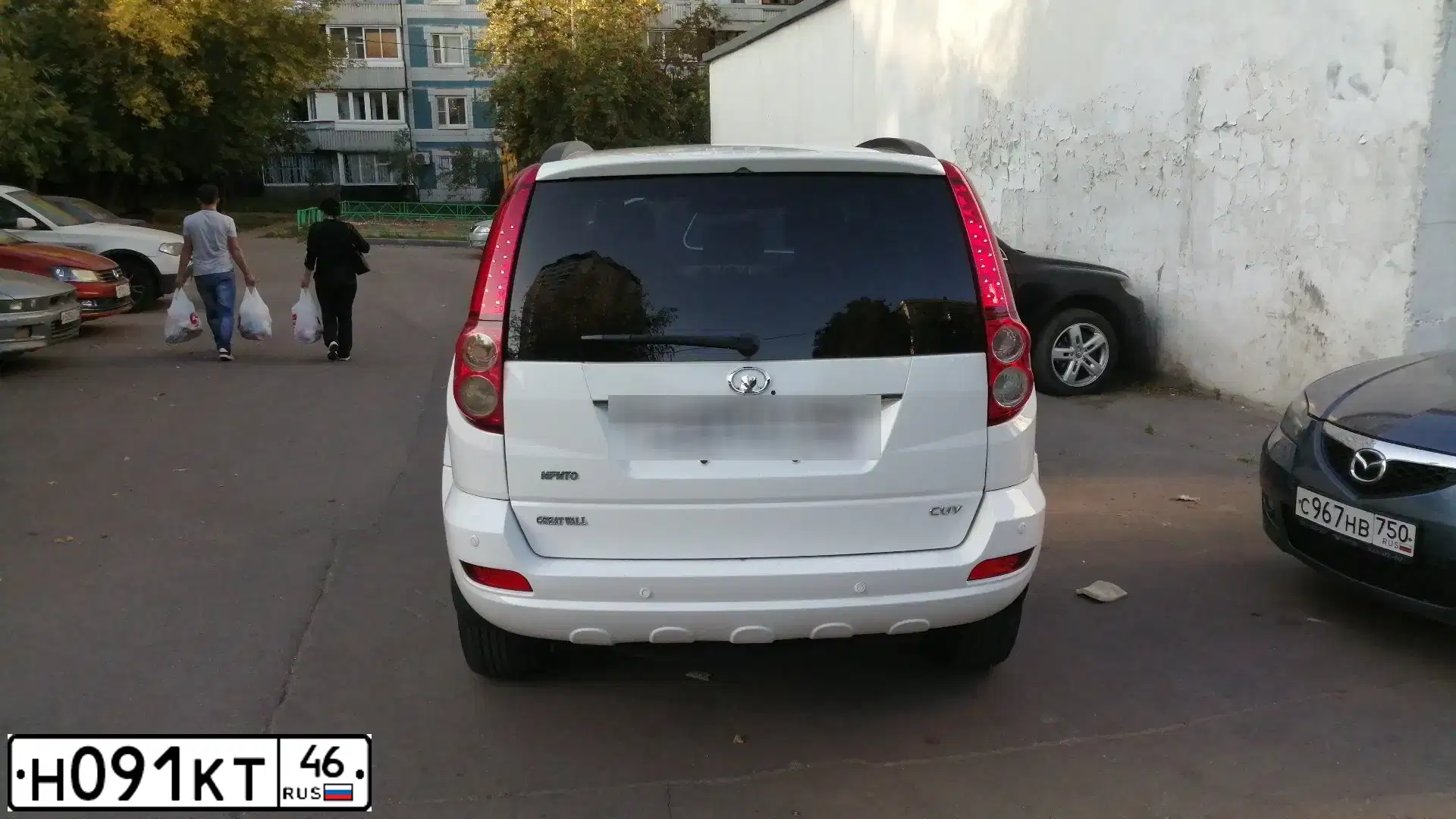 Фото автомобиля GREAT WALL HOVER, 2014 — госномер А303ХР750. Цвет: Белый