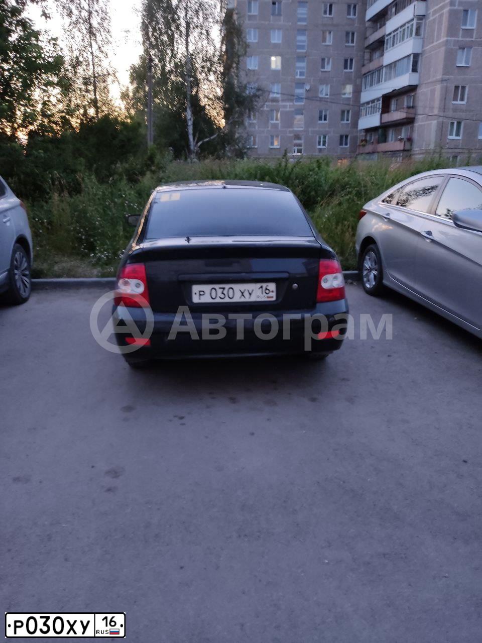 Фото автомобиля LADA 2172 PRIORA, 2009 — госномер Р030ХУ16. Цвет: СИНЕ-ЧЕРНЫЙ