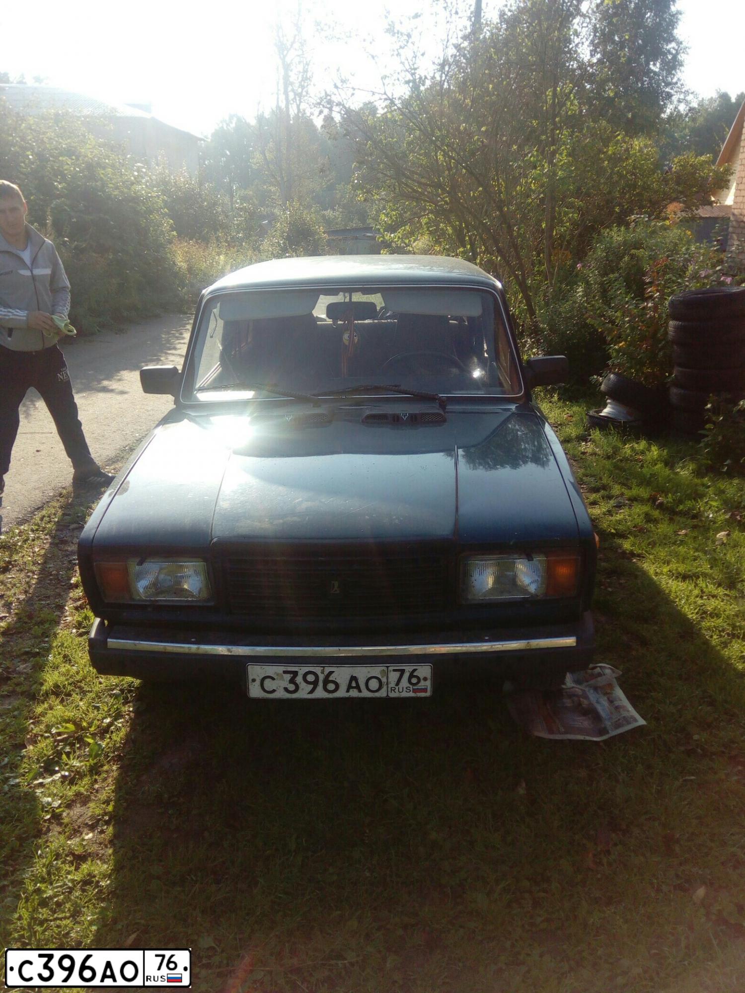 Фото автомобиля LADA 2107 LADA, 2007 — госномер У251АР44. Цвет: Темно-зеленый