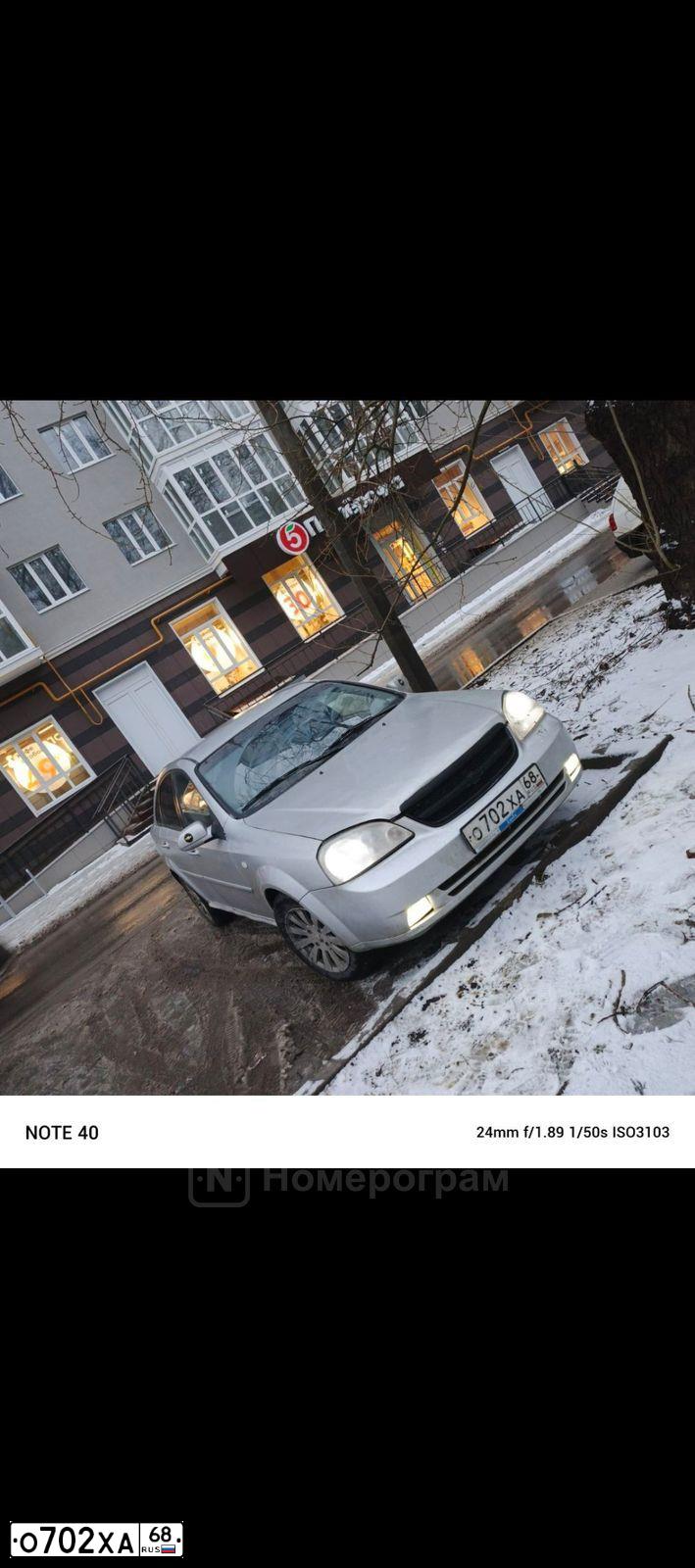 Фото автомобиля CHEVROLET LACETTI, 2006 — госномер О702ХА68. Цвет: СЕРЕБРИСТЫЙ