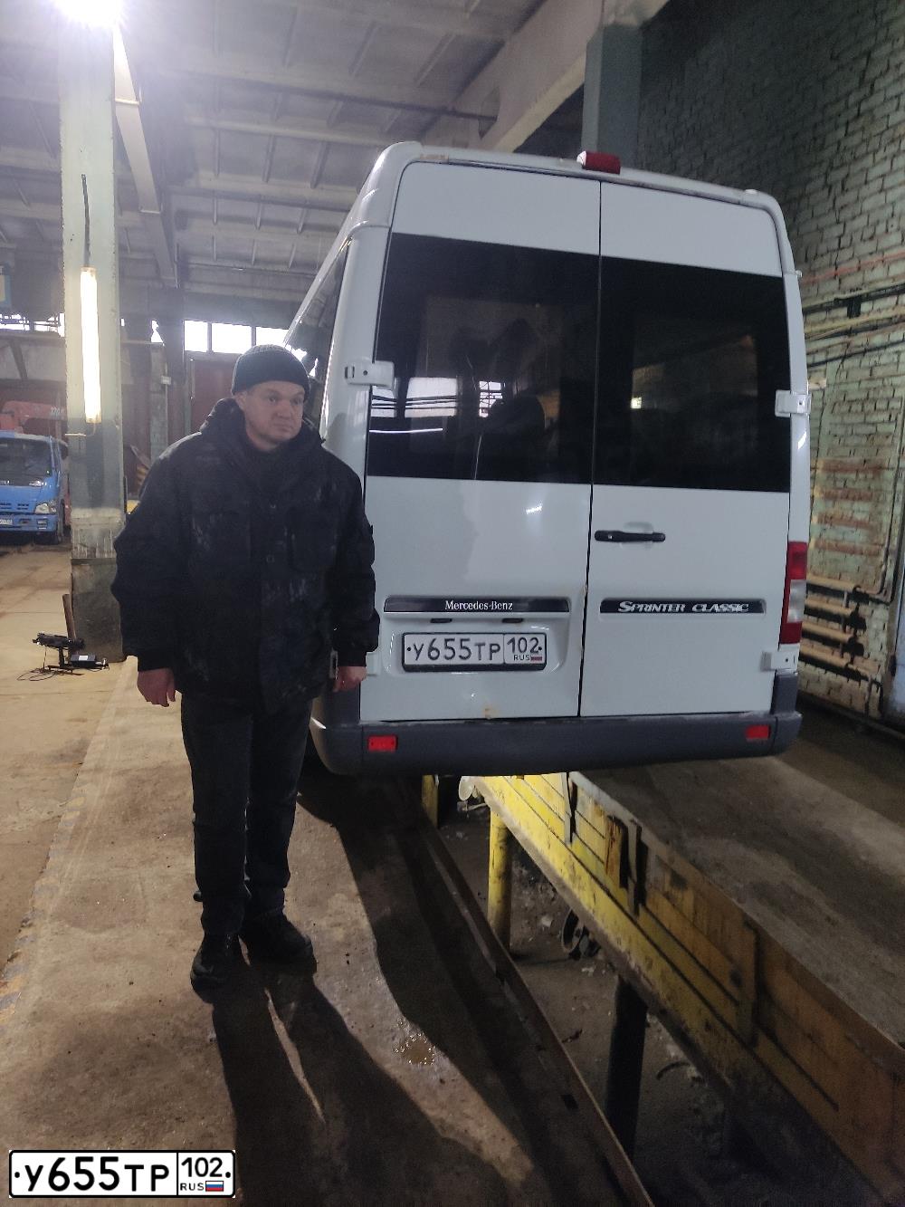 Фото автомобиля MERCEDES SPRINTER, 2016 — госномер У655ТР102. Цвет: БЕЛЫЙ