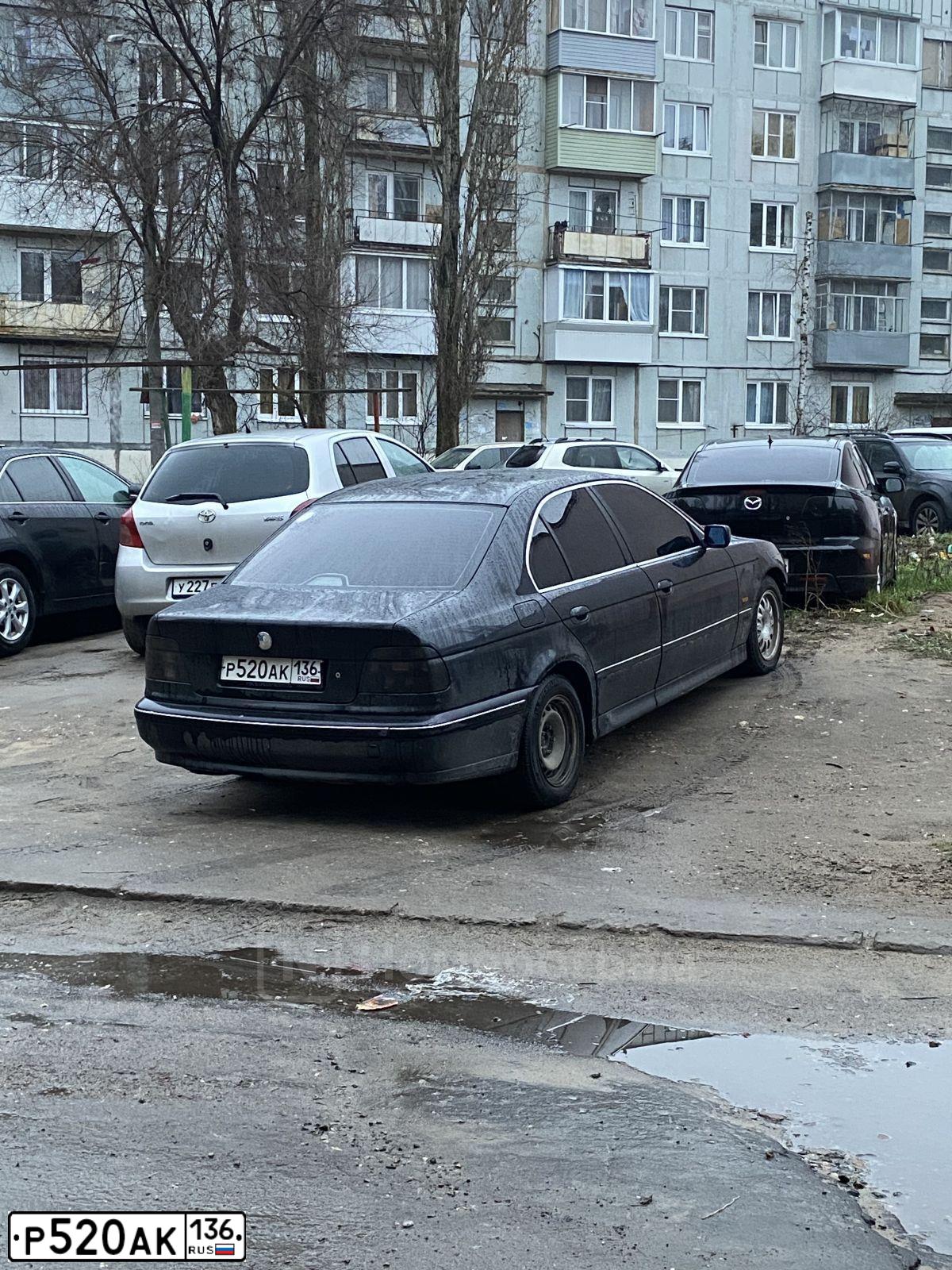 Фото автомобиля BMW 520, 2000 — госномер Н324ВА181. Цвет: ЧЕРНЫЙ