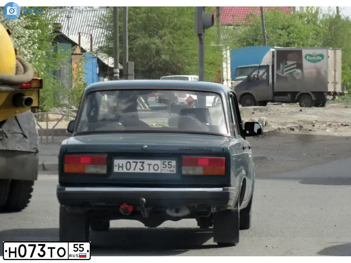 Фото автомобиля LADA 2107, 2000 — госномер Н073ТО55. Цвет: сине-зеленый