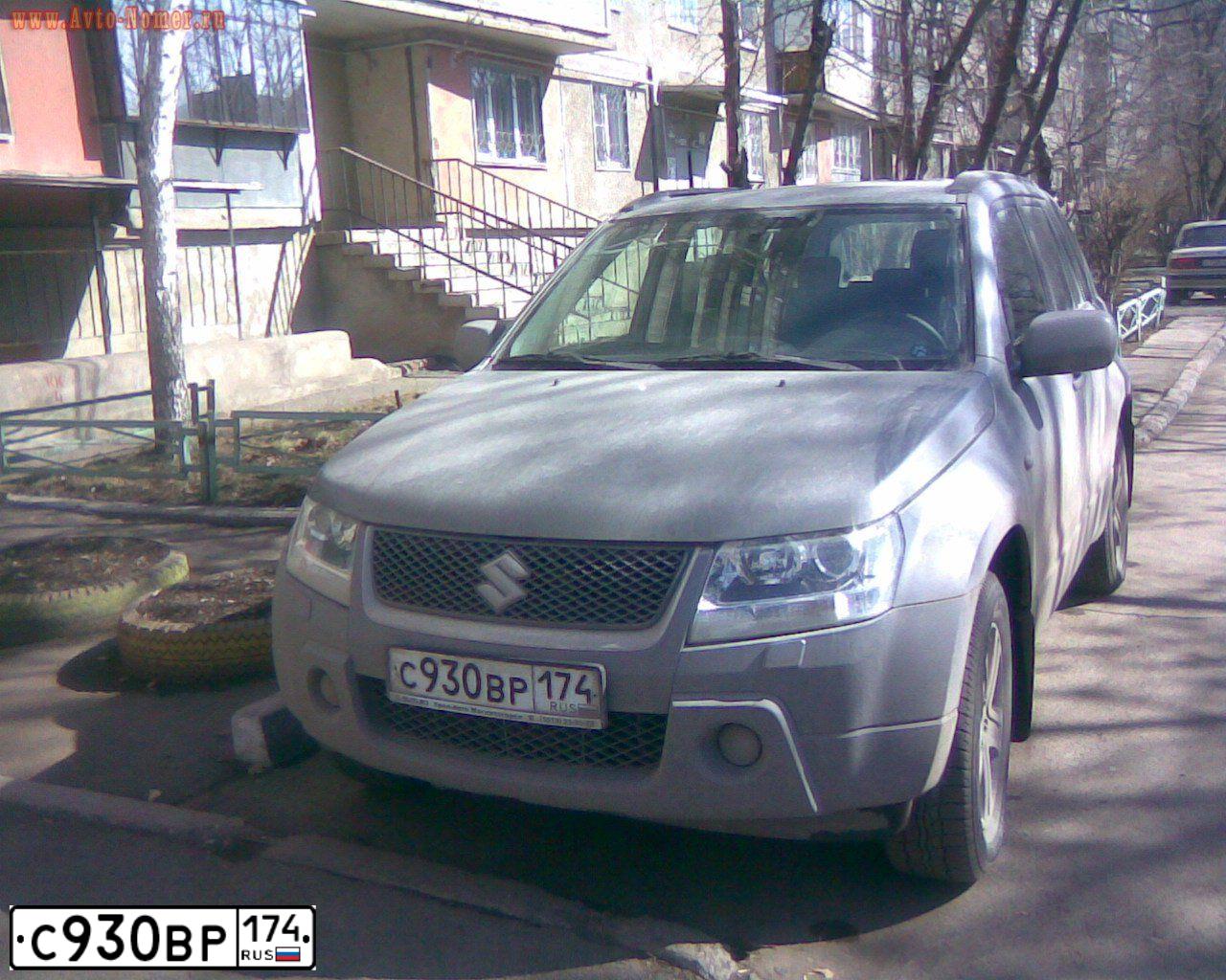 Фото автомобиля SUZUKI /GRAND/ VITARA, 2007 — госномер С930ВР174. Цвет: ТЕМНО-СЕРЫЙ
