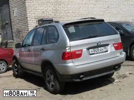 Фото автомобиля BMW X5, 2002 — госномер Н808АН98. Цвет: СЕРЕБРИСТЫЙ