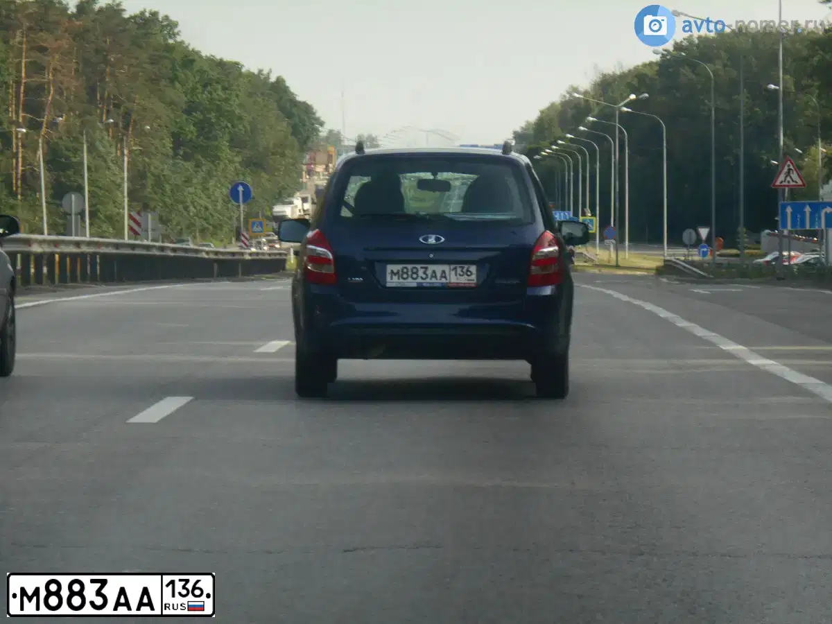 Фото автомобиля LADA 2194 KALINA, 2015 — госномер М883АА136. Цвет: СИНИЙ