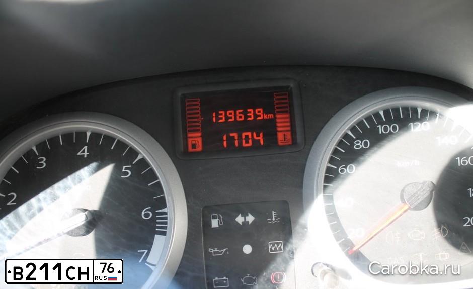 Фото автомобиля VOLKSWAGEN POLO, 2012 — госномер В221СН76. Цвет: ТЕМНО-СЕРЫЙ