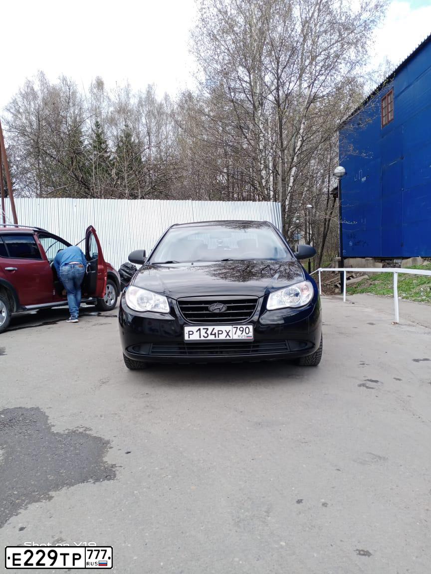 Фото автомобиля HYUNDAI ELANTRA, 2010 — госномер Х600ВС31. Цвет: ЧЕРНЫЙ