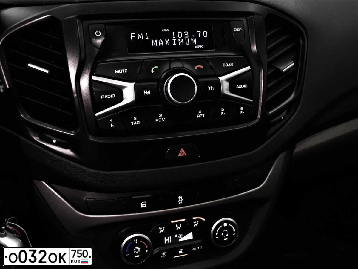 Фото автомобиля LADA VESTA, 2016 — госномер О032ОК750. Цвет: ЧЕРНЫЙ