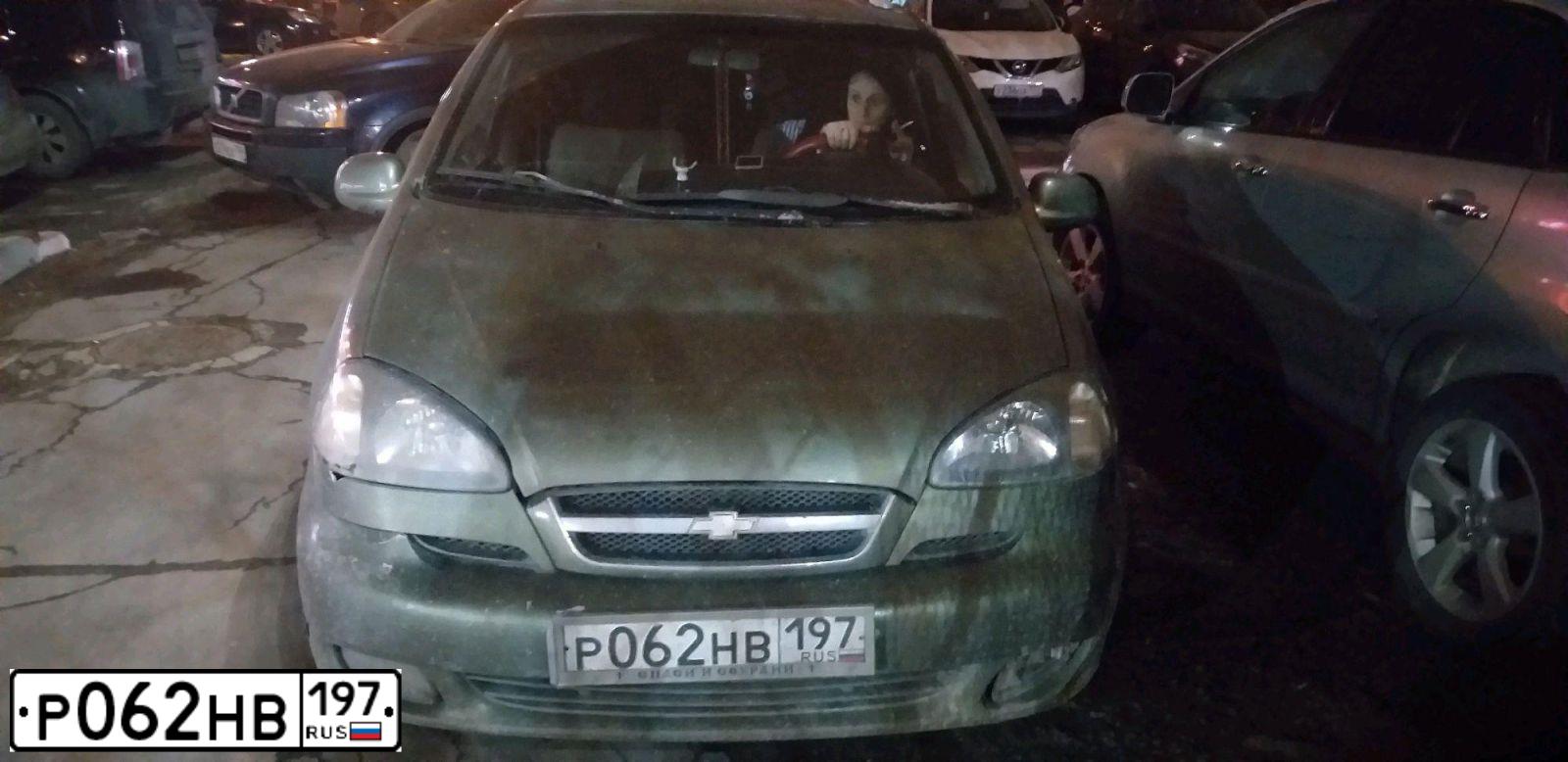 Фото автомобиля CHEVROLET REZZO, 2006 — госномер Р062НВ197. Цвет: ЗЕЛЕНЫЙ