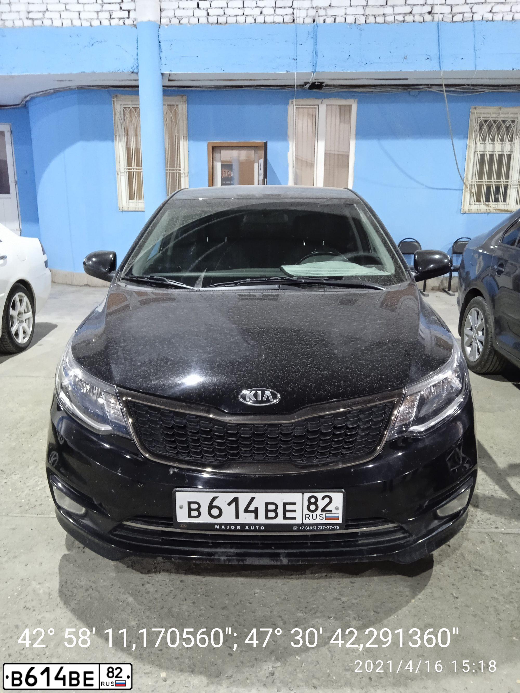 Фото автомобиля KIA RIO, 2016 — госномер В614ВЕ82. Цвет: ЧЕРНЫЙ