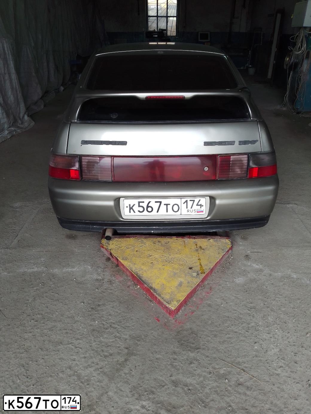 Фото автомобиля LADA 2112, 2001 — госномер К567ТО174. Цвет: ЧЕРНЫЙ