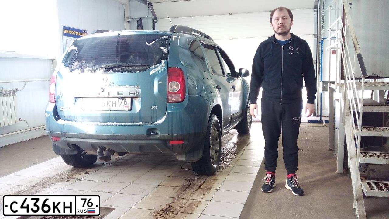 Фото автомобиля HYUNDAI IX35, 2015 — госномер М018ЕМ35. Цвет: Коричневый