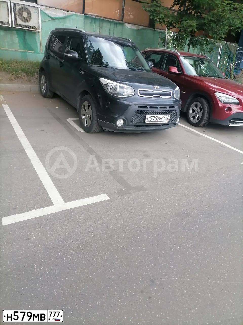 Фото автомобиля KIA SOUL, 2013 — госномер К280АТ750. Цвет: БЕЛЫЙ