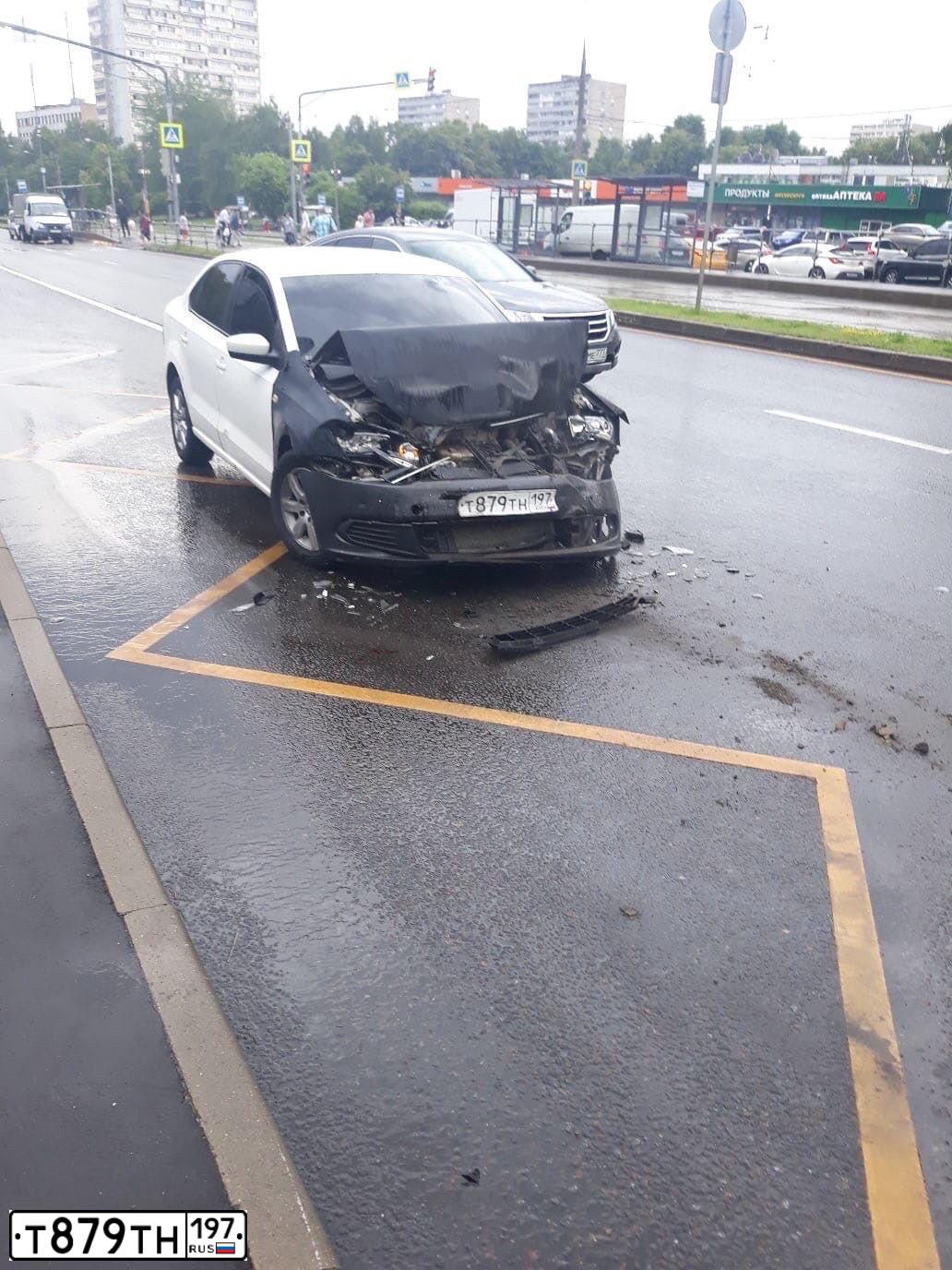 Фото автомобиля VOLKSWAGEN POLO, 2012 — госномер Т879ТН197. Цвет: Белый