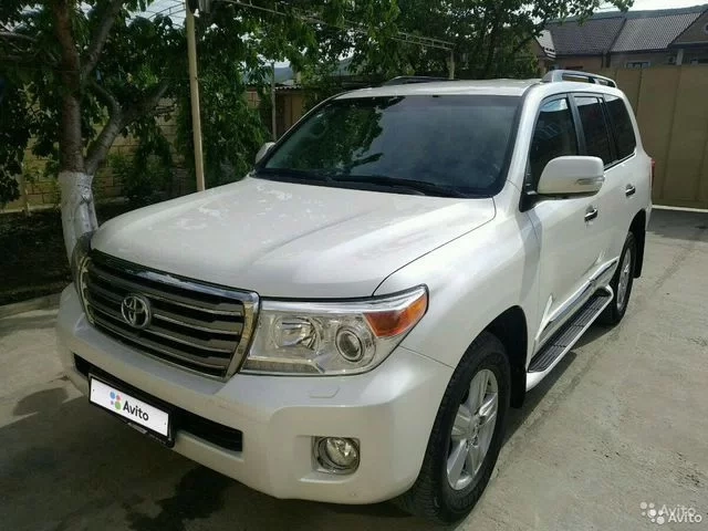Фото автомобиля TOYOTA LAND CRUISER 200, 2014 — госномер С218АК05