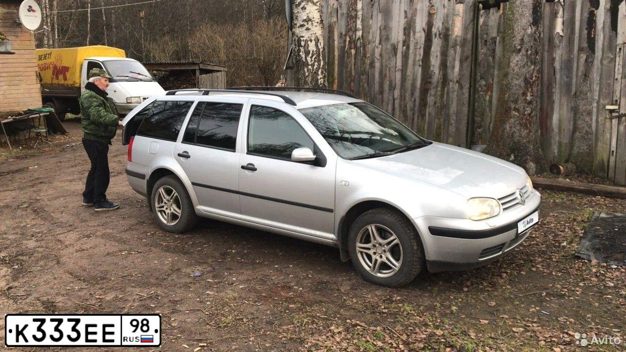 Фото автомобиля VOLKSWAGEN GOLF, 2001 — госномер А499РК51. Цвет: СЕРЕБРИСТЫЙ