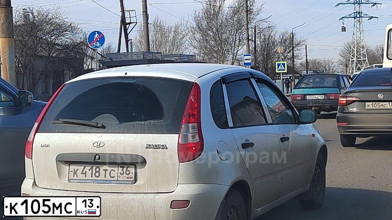 Фото автомобиля LADA 1118 KALINA, 2008 — госномер К105МС13. Цвет: БЕЛО-ЖЕЛТЫЙ ПЕРЛАМУТРОВЫЙ