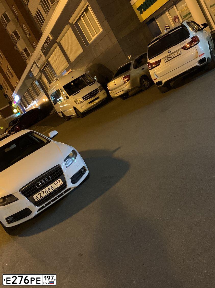 Фото автомобиля AUDI A4, 2010 — госномер М223ТХ126. Цвет: Белый