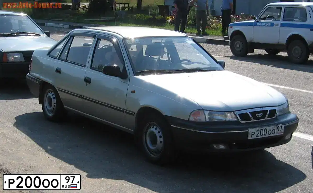 Фото автомобиля DAEWOO NEXIA, 2005 — госномер С548ЕК40. Цвет: СЕРЕБРИСТЫЙ