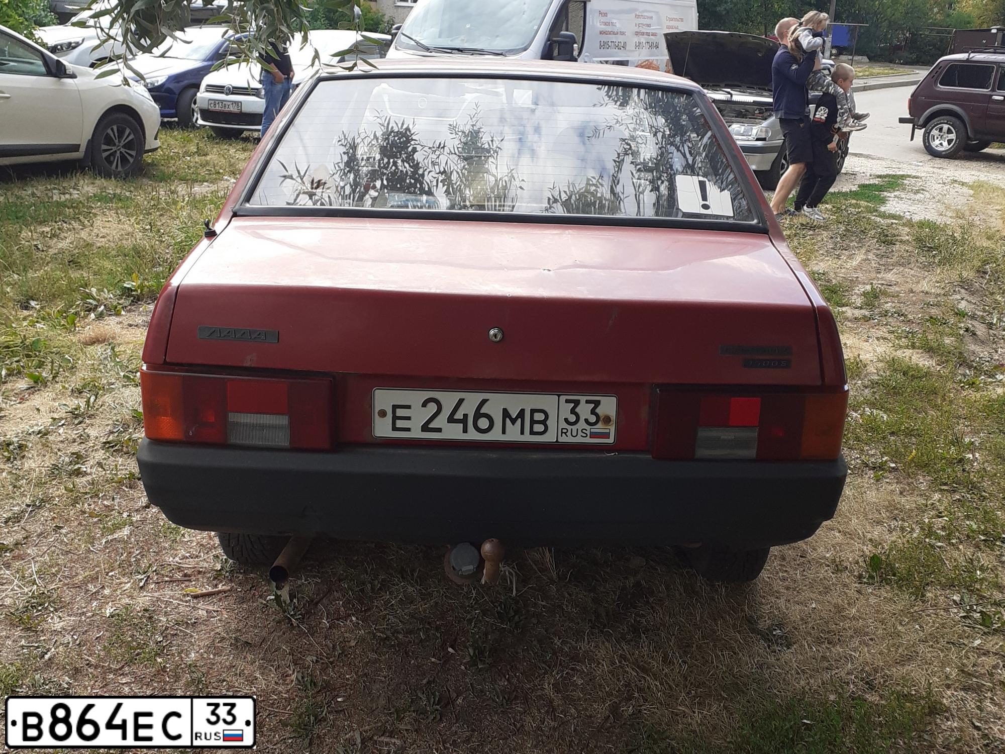 Фото автомобиля LADA 2109 SAMARA, 1996 — госномер Е246МВ33. Цвет: ВИШНЕВЫЙ
