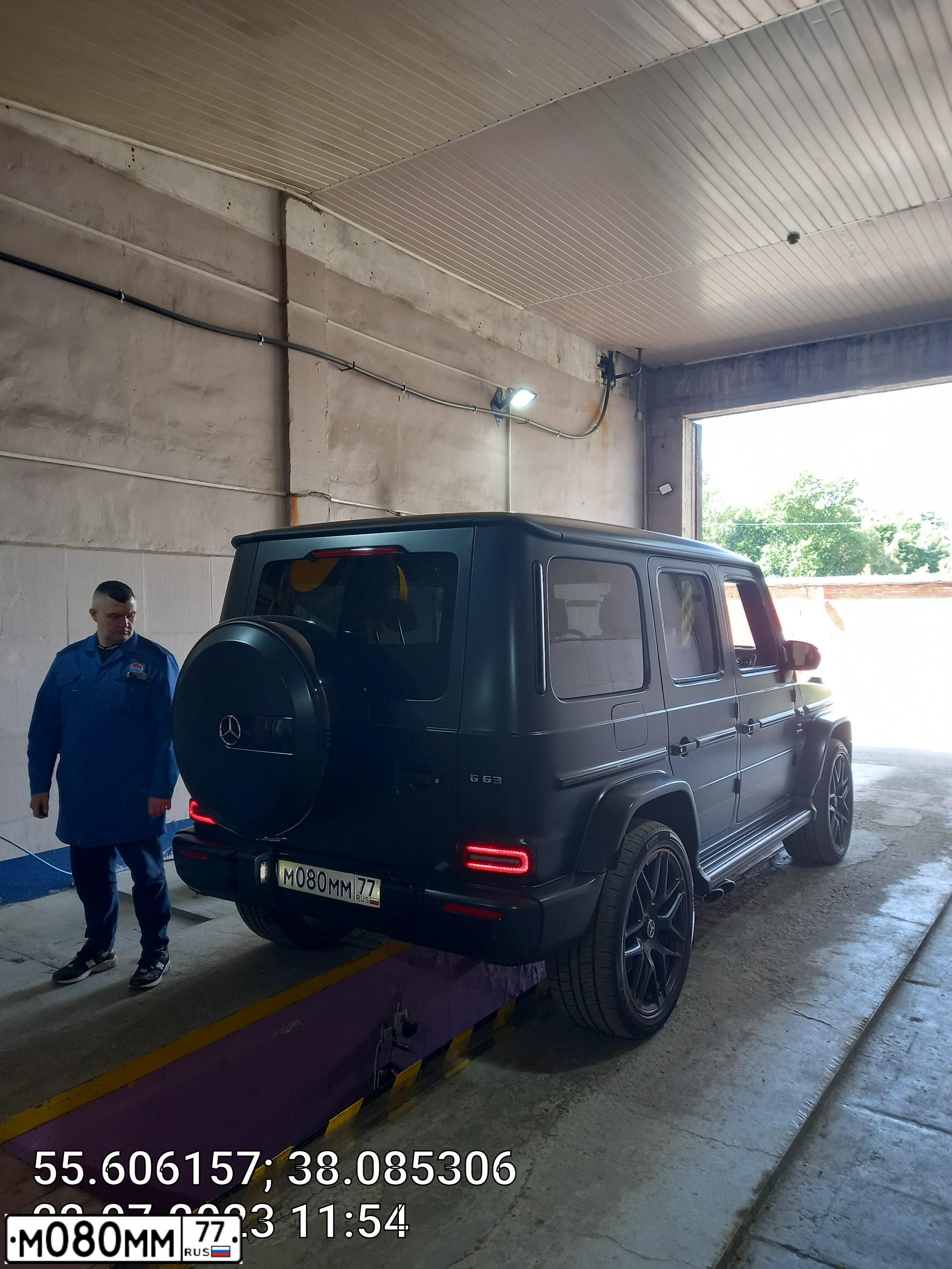 Фото автомобиля MERCEDES G-KLASSE, 2019 — госномер М080ММ77. Цвет: ЧЕРНЫЙ