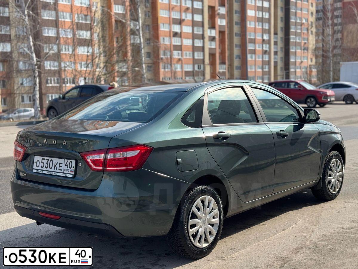 Фото автомобиля LADA VESTA, 2017 — госномер Т424РМ62. Цвет: ТЕМНО - ЗЕЛЕНЫЙ