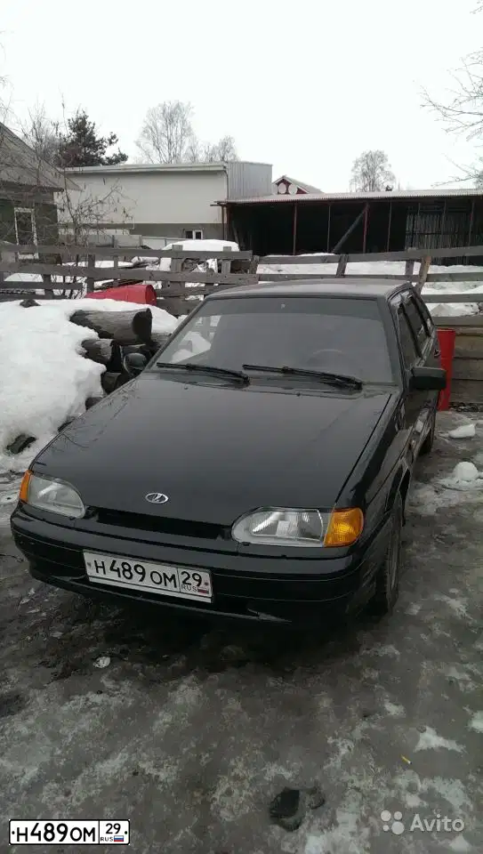 Фото автомобиля LADA 2114 SAMARA, 2009 — госномер М195КЕ29. Цвет: ЧЕРНЫЙ
