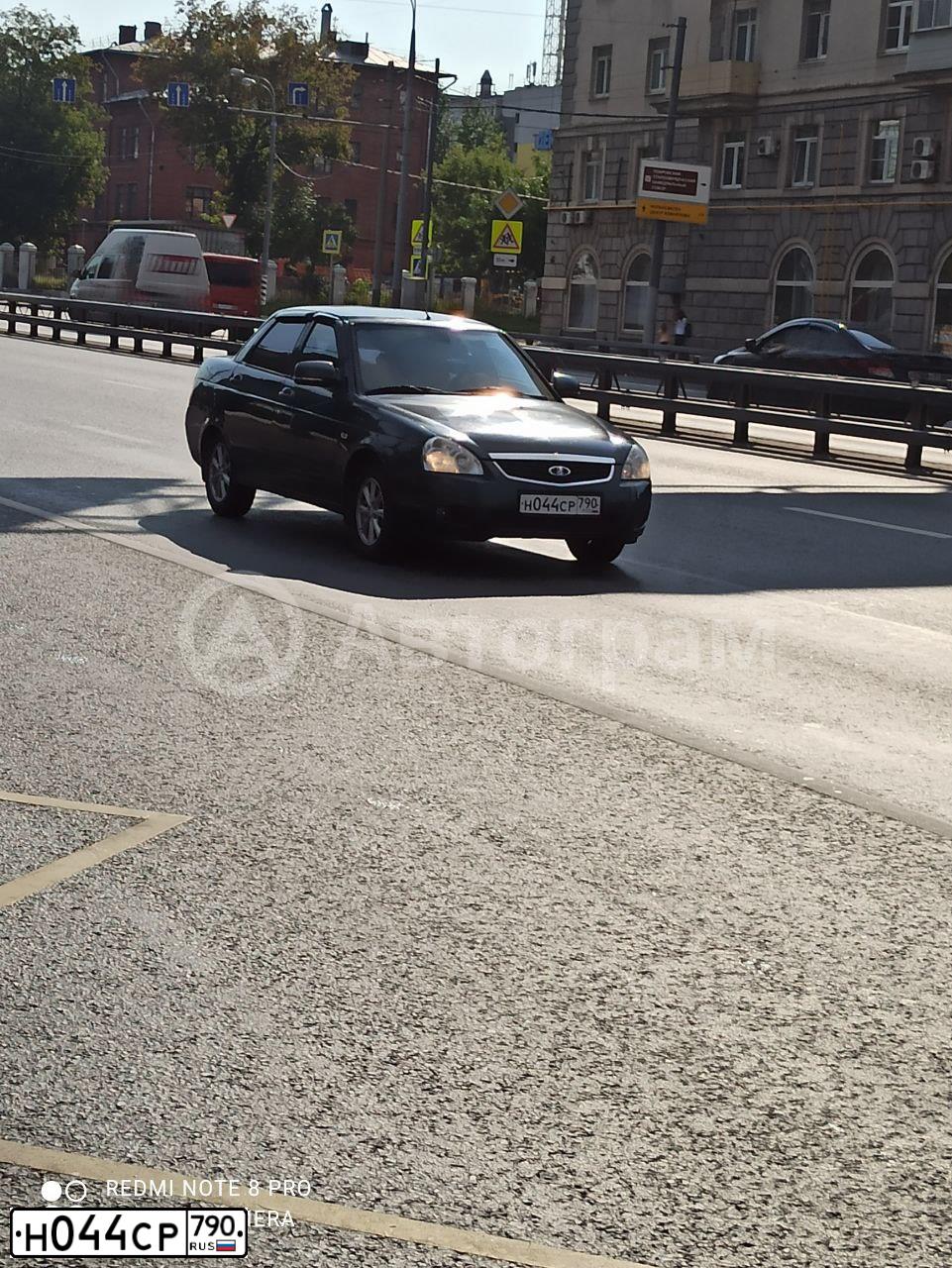 Фото автомобиля LADA 2170 PRIORA, 2013 — госномер Н044СР790. Цвет: синий