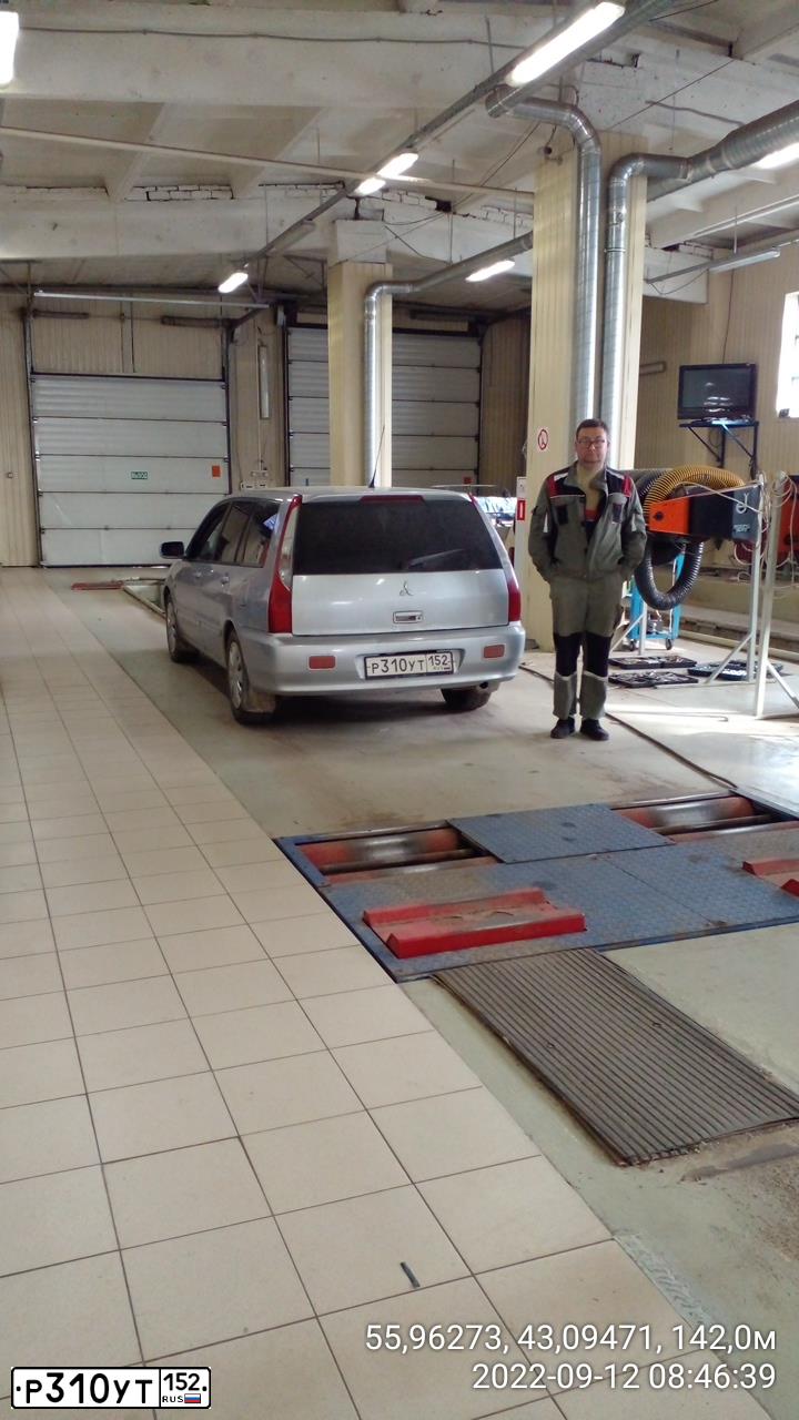 Фото автомобиля MITSUBISHI LANCER, 2005 — госномер Р310УТ152. Цвет: СЕРЕБРИСТЫЙ