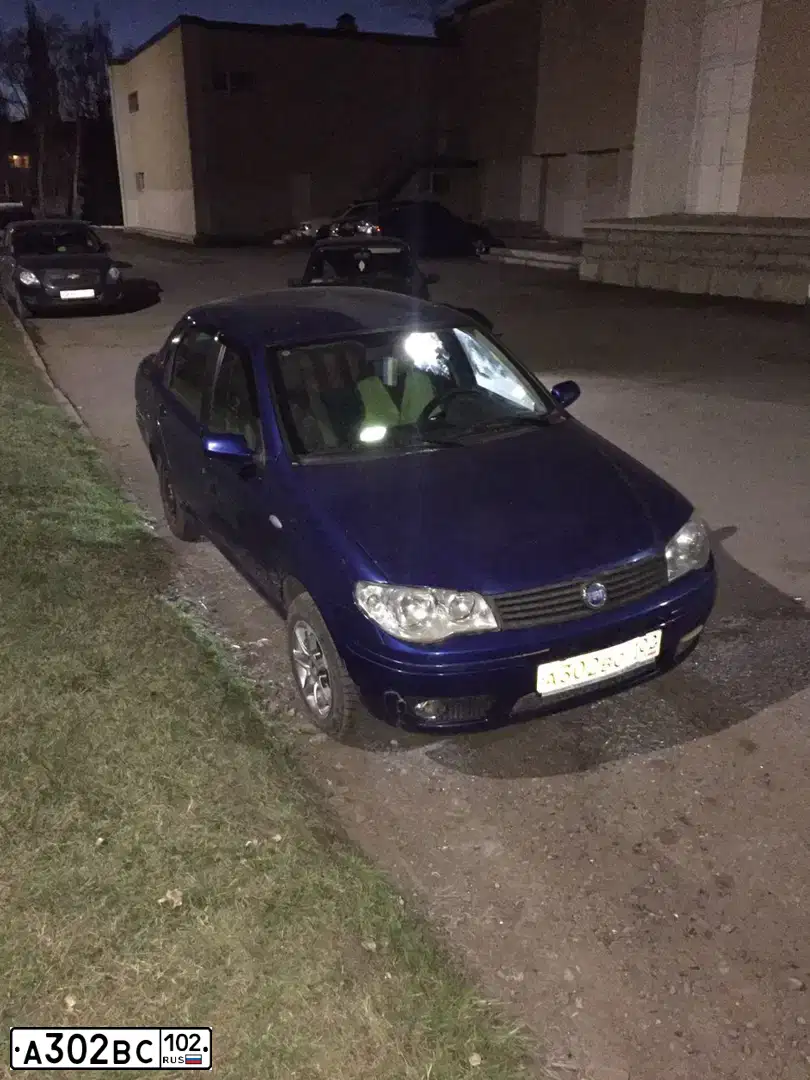 Фото автомобиля FIAT ALBEA, 2007 — госномер А302ВС102. Цвет: СИНИЙ ТЕЗЕЙ