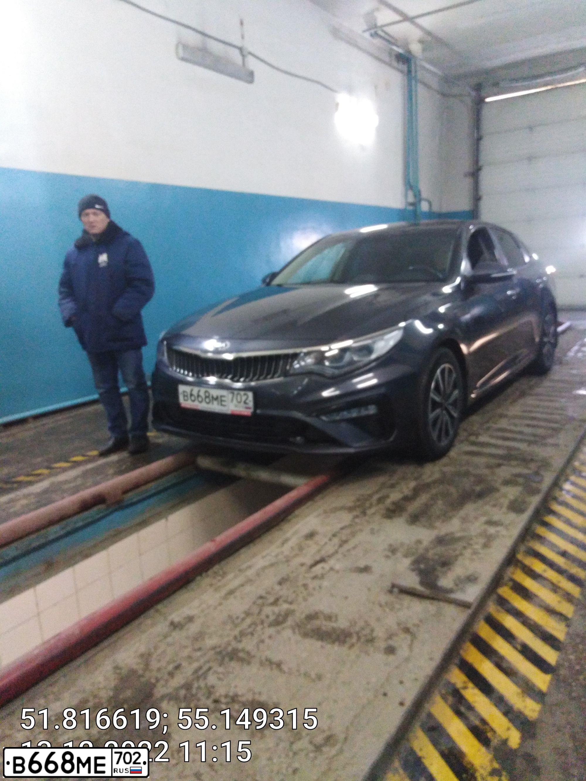 Фото автомобиля KIA MAGENTIS / OPTIMA, 2018 — госномер О122ХТ174. Цвет: СЕРЫЙ