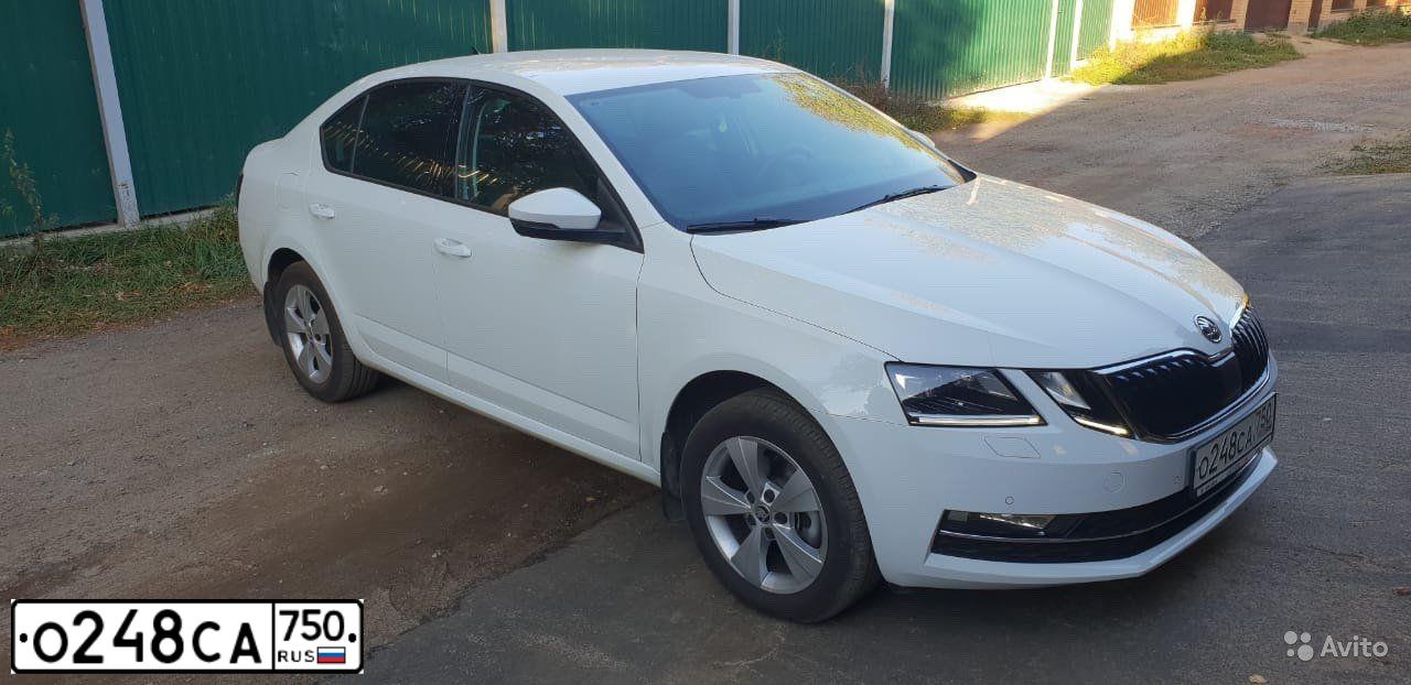 Фото автомобиля SKODA OCTAVIA, 2018 — госномер К598СН82. Цвет: БЕЛЫЙ
