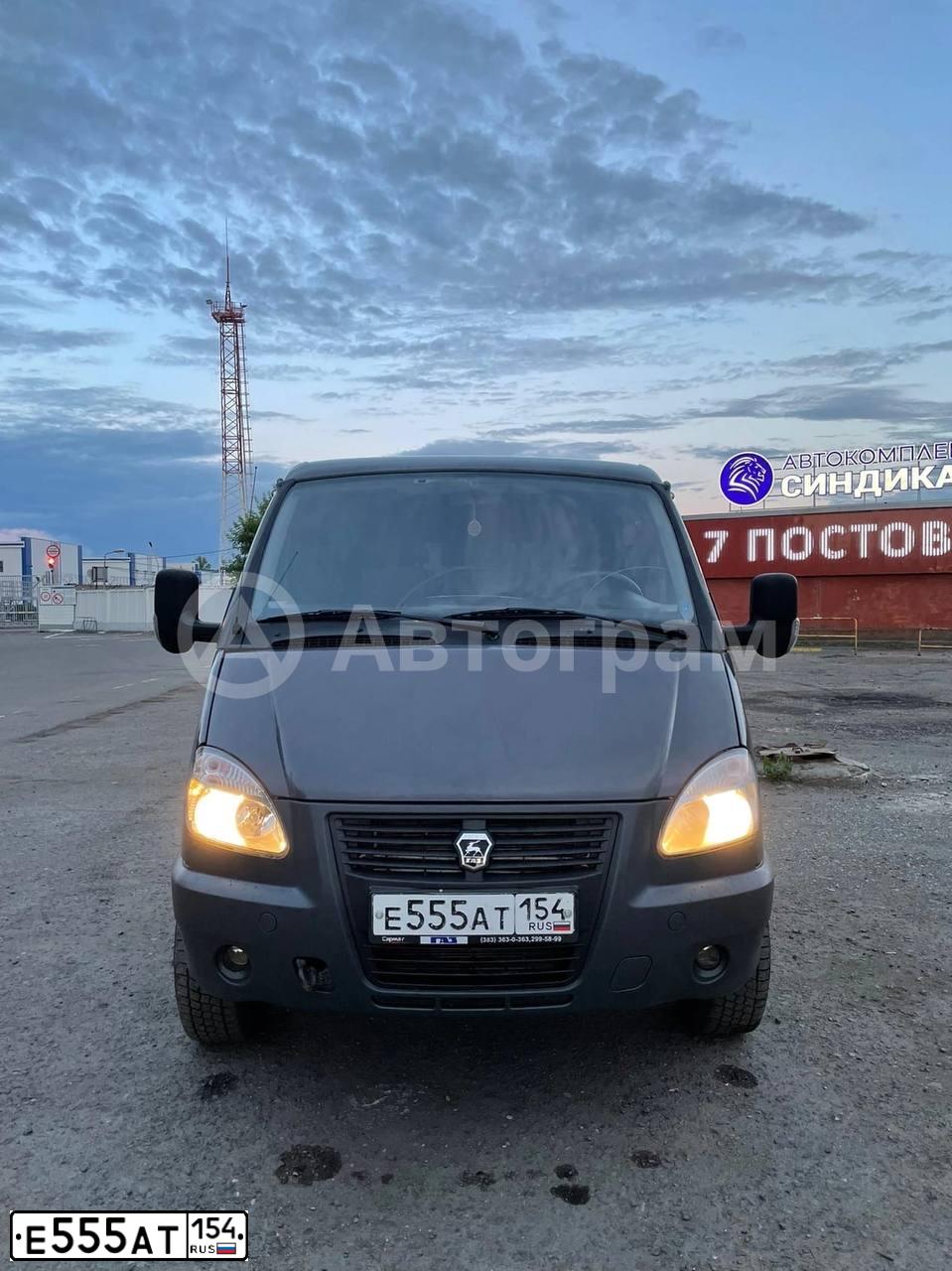 Фото автомобиля NISSAN SENTRA/LUCINO/, 2015 — госномер Е555АТ154. Цвет: бронзовый