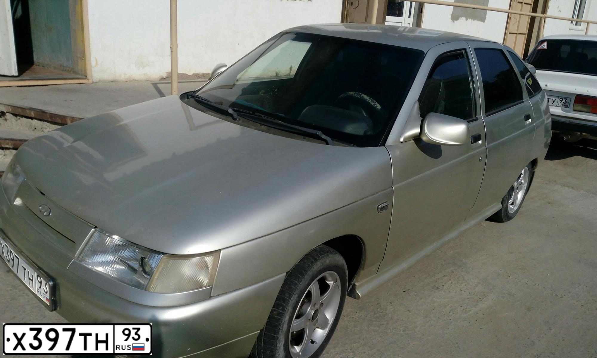Фото автомобиля LADA 2112, 2004 — госномер Х397ТН93. Цвет: СЕРЕБРИСТО-БЕЖЕВЫЙ