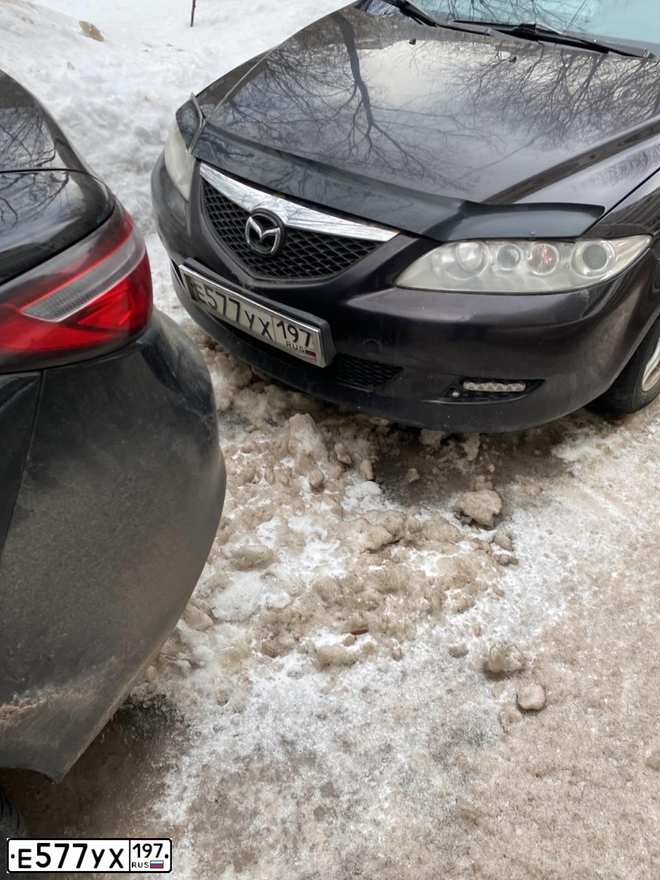 Фото автомобиля MAZDA 6, 2005 — госномер Е577УХ197. Цвет: КРАСНЫЙ ТЕМНЫЙ