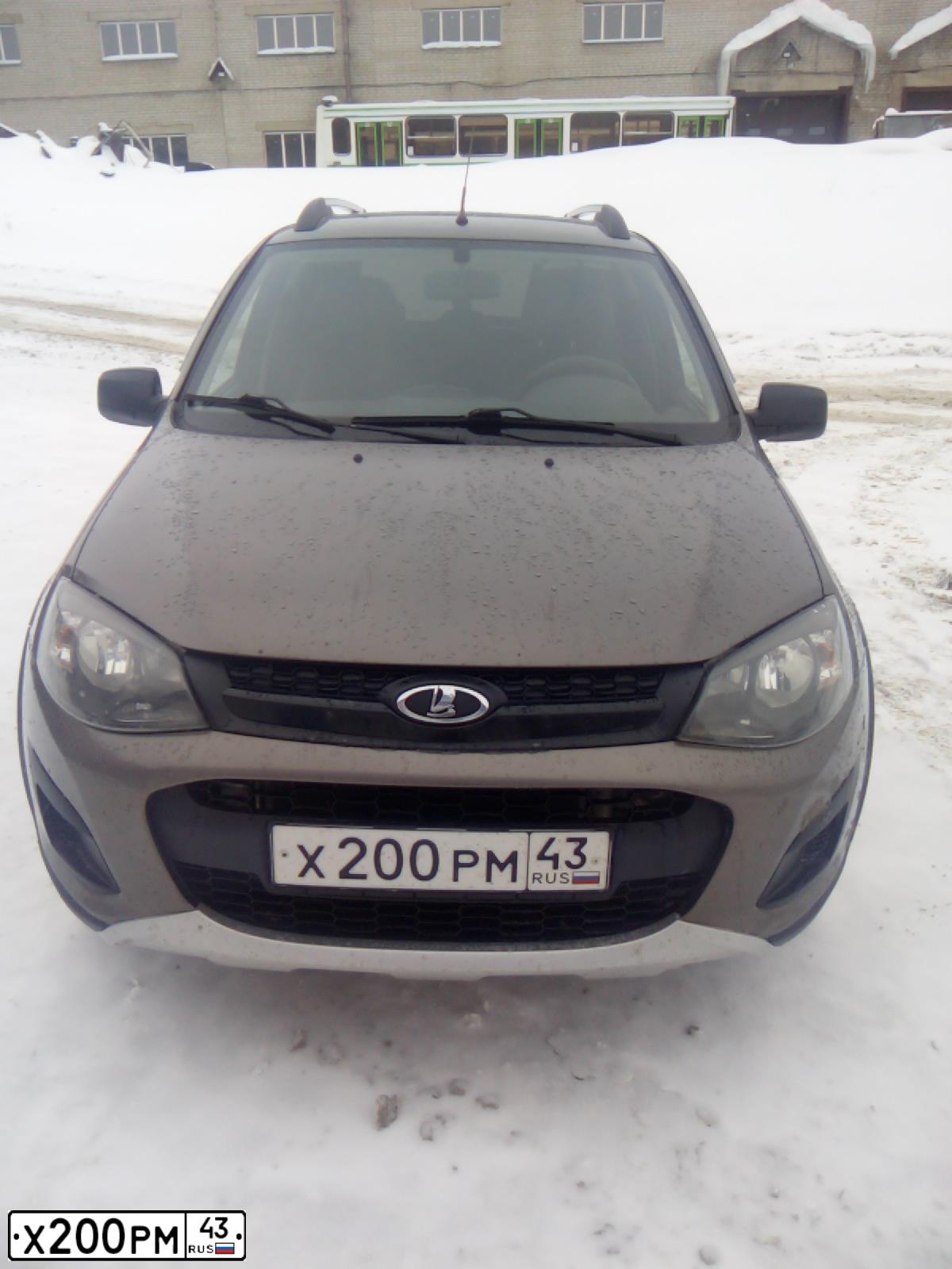 Фото автомобиля LADA 2194 KALINA, 2016 — госномер Х200РМ43. Цвет: Золотисто-коричневый