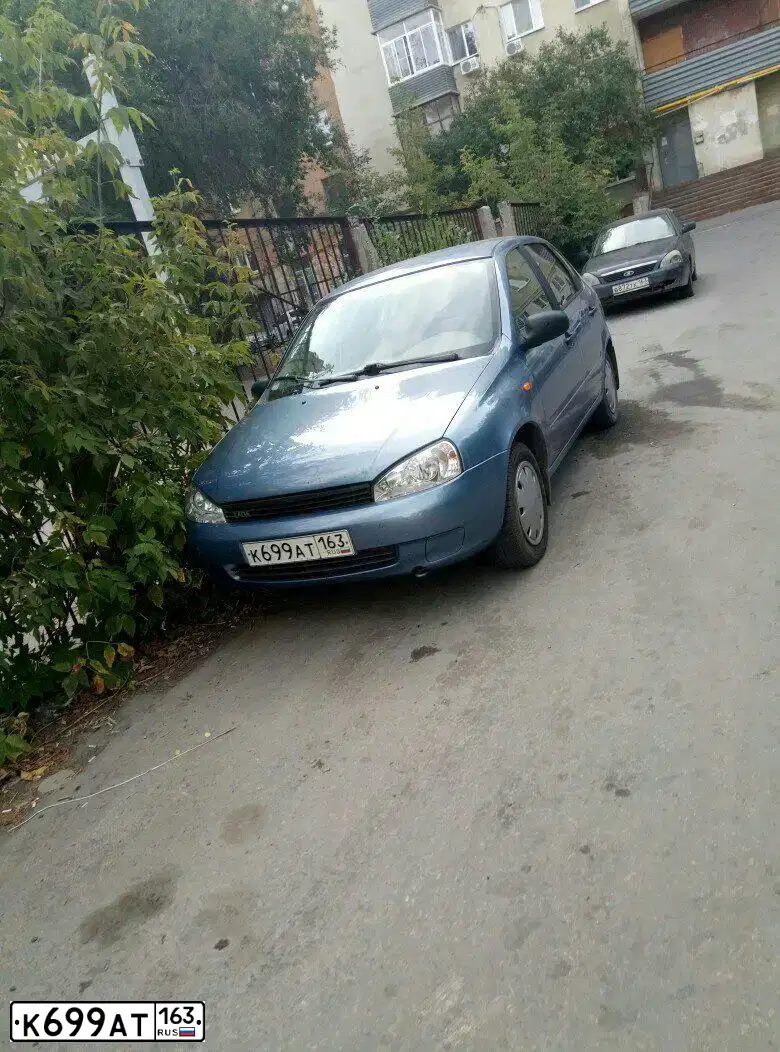 Фото автомобиля RENAULT SANDERO, 2011 — госномер К699АТ163. Цвет: БЕЖЕВЫЙ
