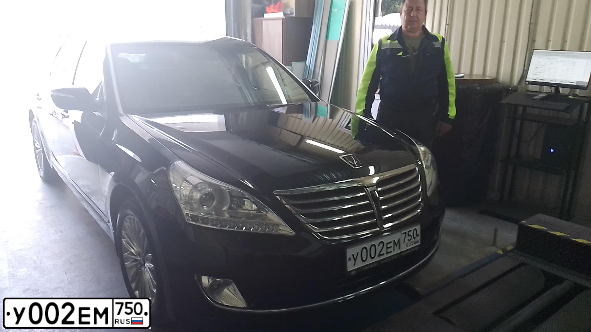Фото автомобиля HYUNDAI EQUUS, 2015 — госномер А926СМ797