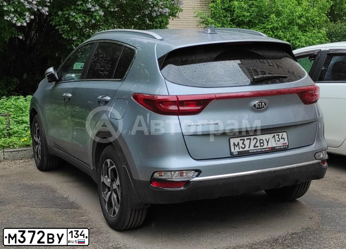 Фото автомобиля KIA SPORTAGE, 2020 — госномер М372ВУ134. Цвет: СЕРЕБРИСТЫЙ