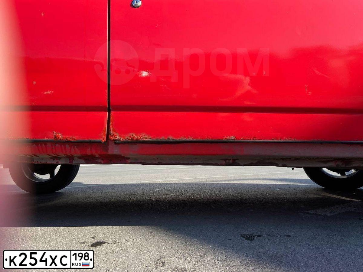 Фото автомобиля LADA 2112, 2000 — госномер Е185ВА147