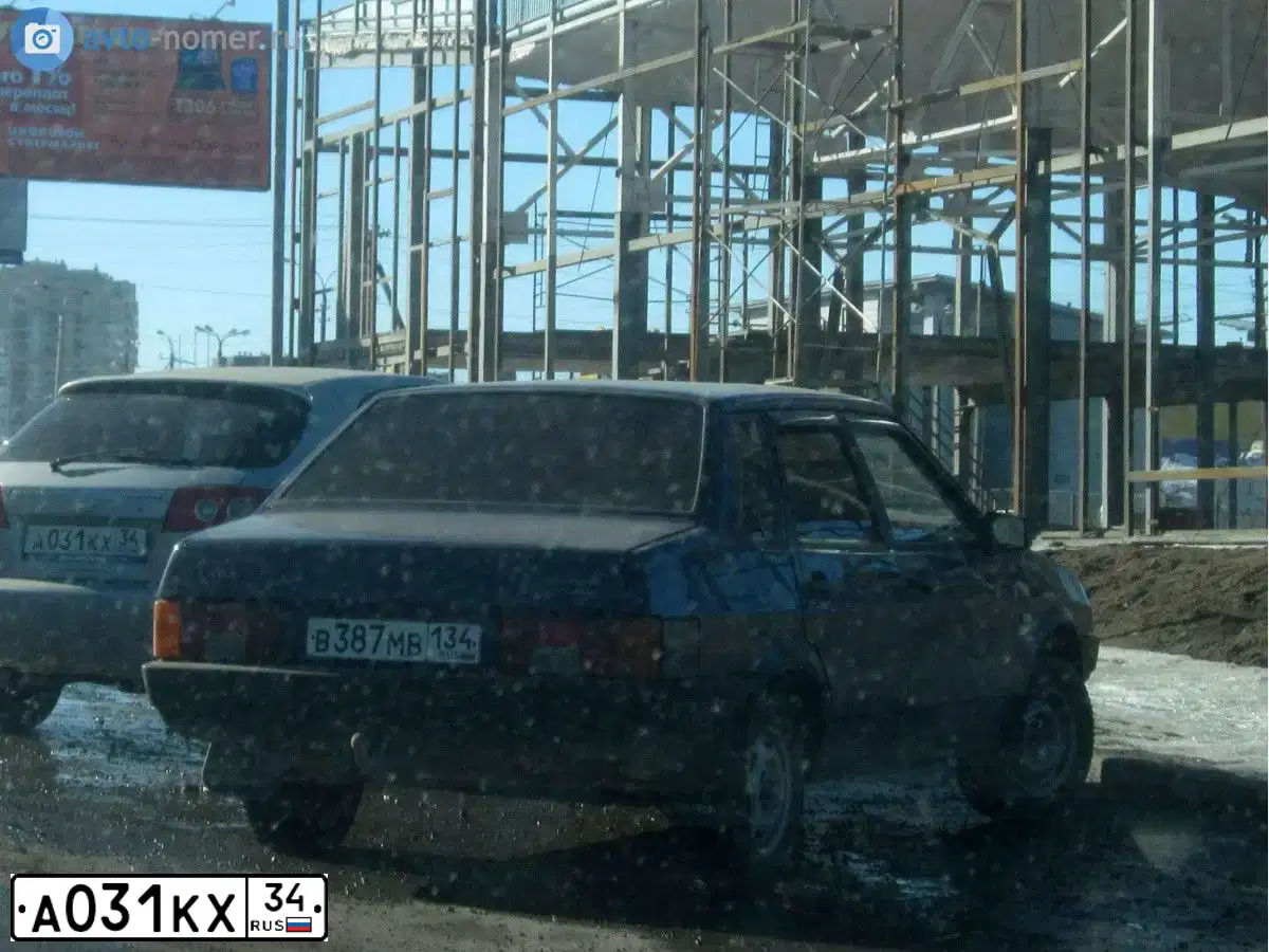 Фото автомобиля CHEVROLET LACETTI, 2008 — госномер А031КХ34. Цвет: серебристый