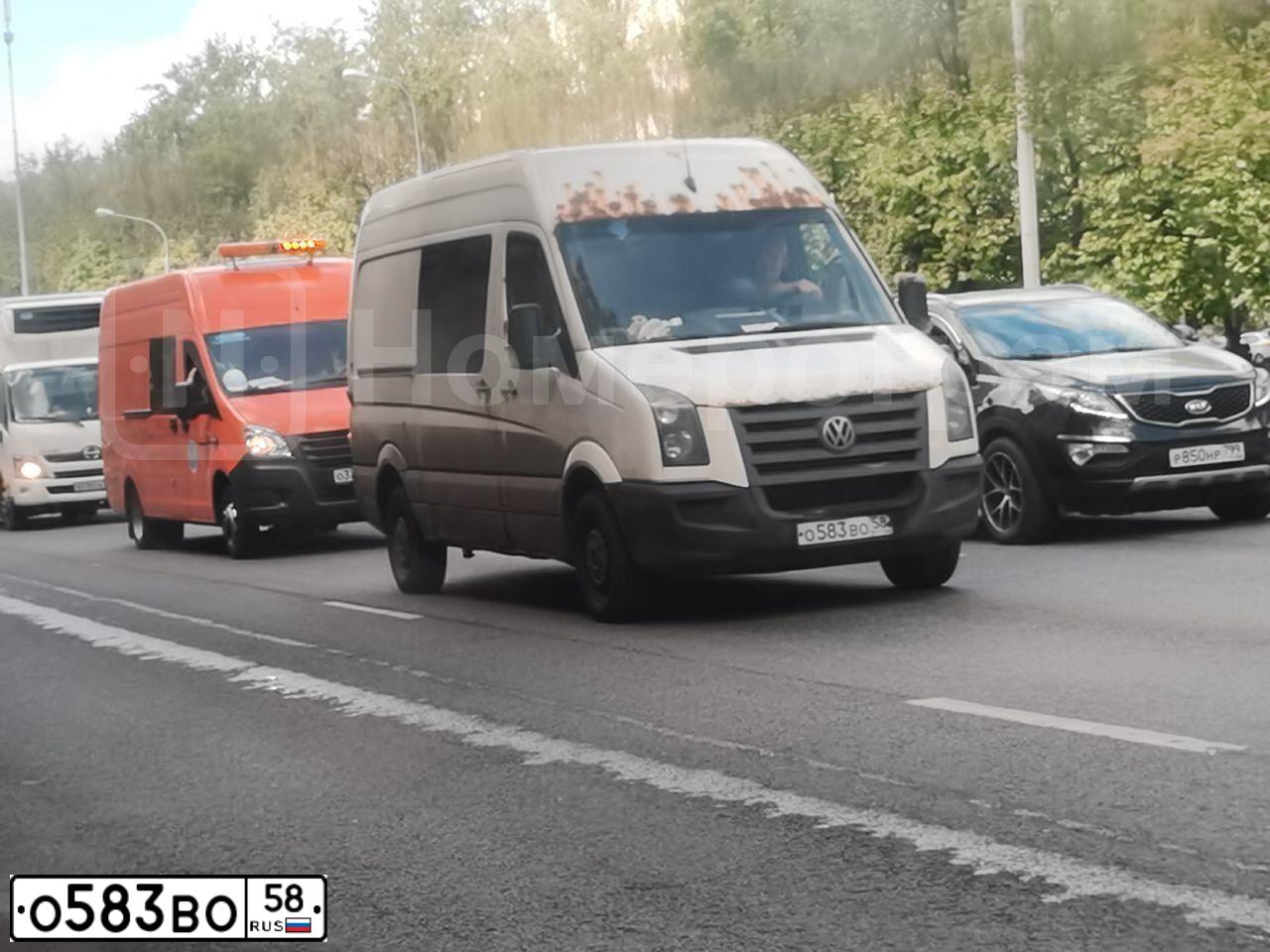 Фото автомобиля VOLKSWAGEN CRAFTER, 2007 — госномер Е085УТ799. Цвет: Белый