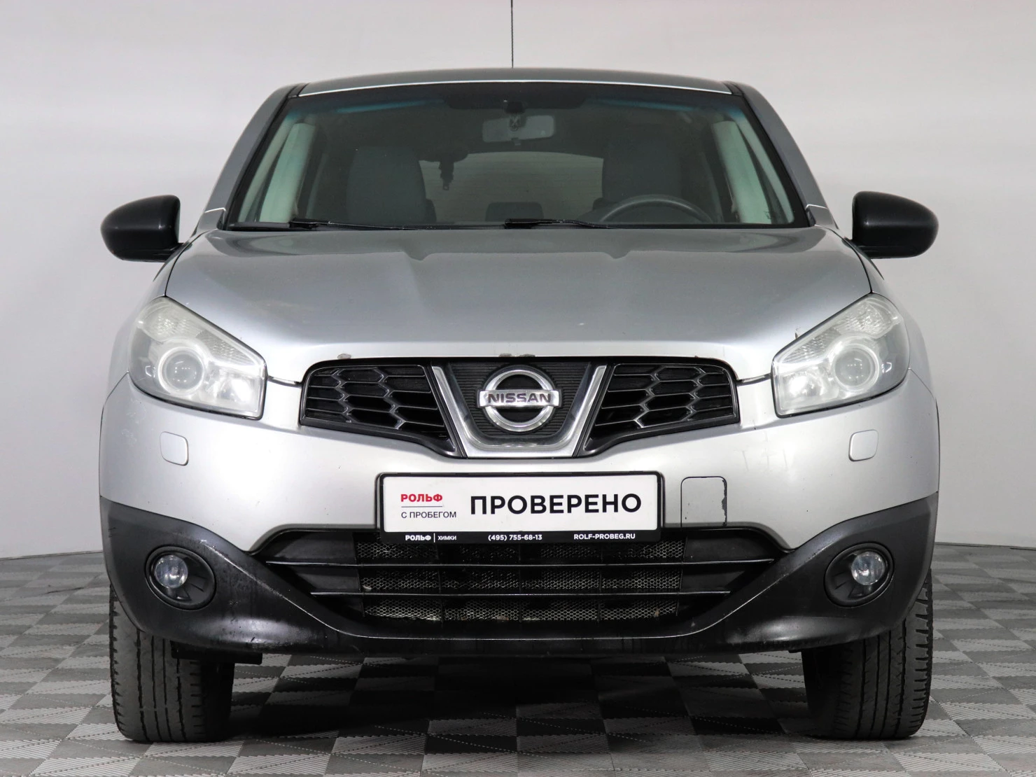 Фото автомобиля NISSAN QASHQAI, 2010 — госномер Т799ВВ190. Цвет: СЕРЕБРИСТЫЙ