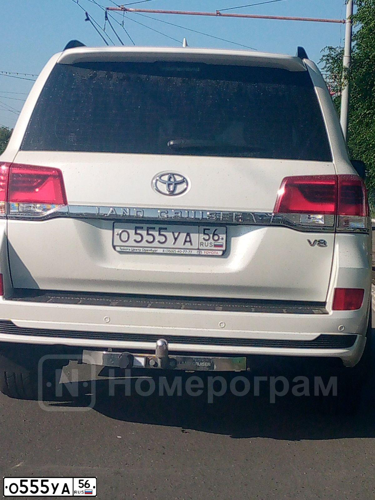 Фото автомобиля LEXUS LX, 2008 — госномер О555УА56. Цвет: ЧЕРНЫЙ