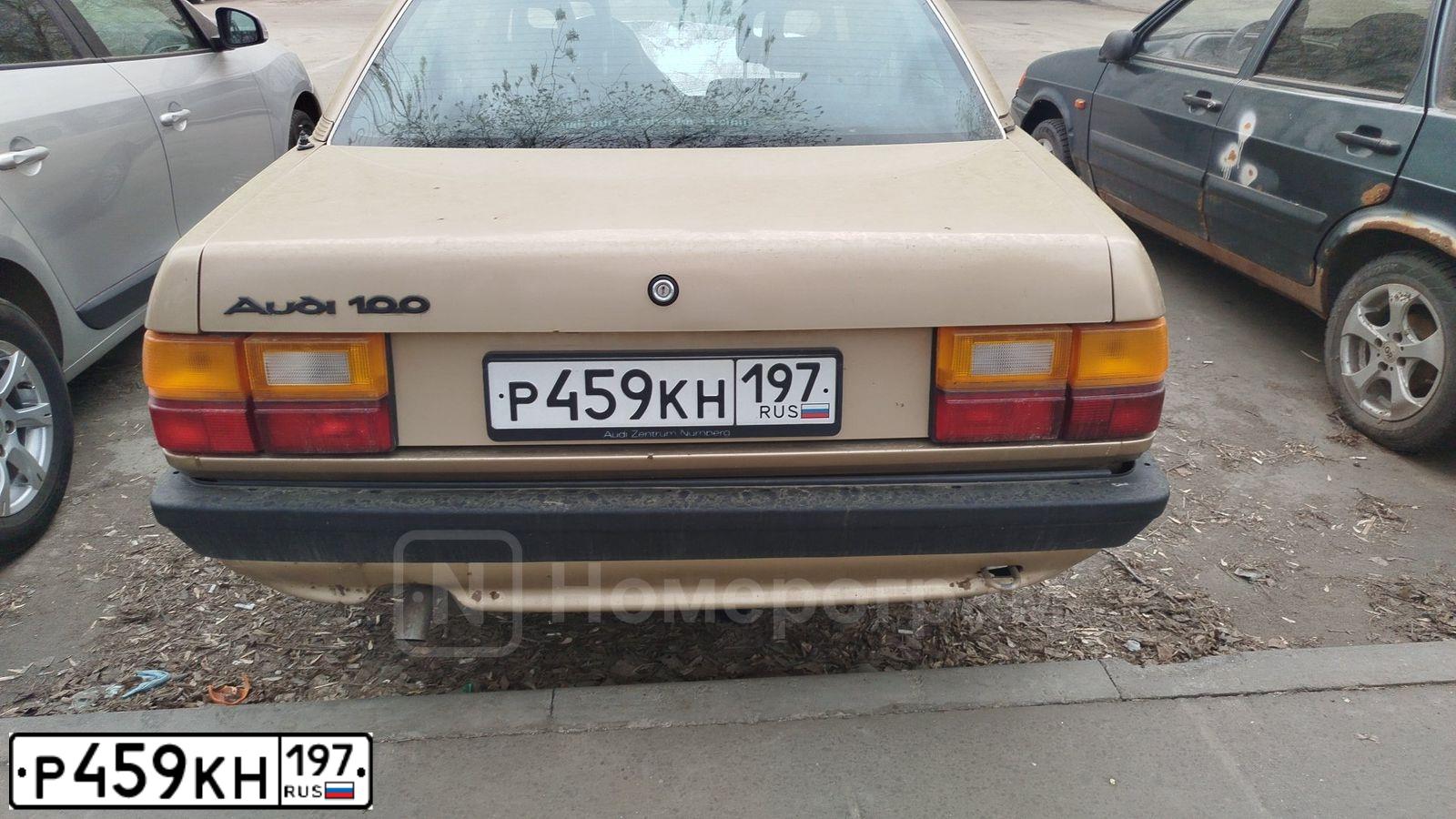 Фото автомобиля AUDI 100, 1987 — госномер Р459КН197. Цвет: ЖЕЛТЫЙ
