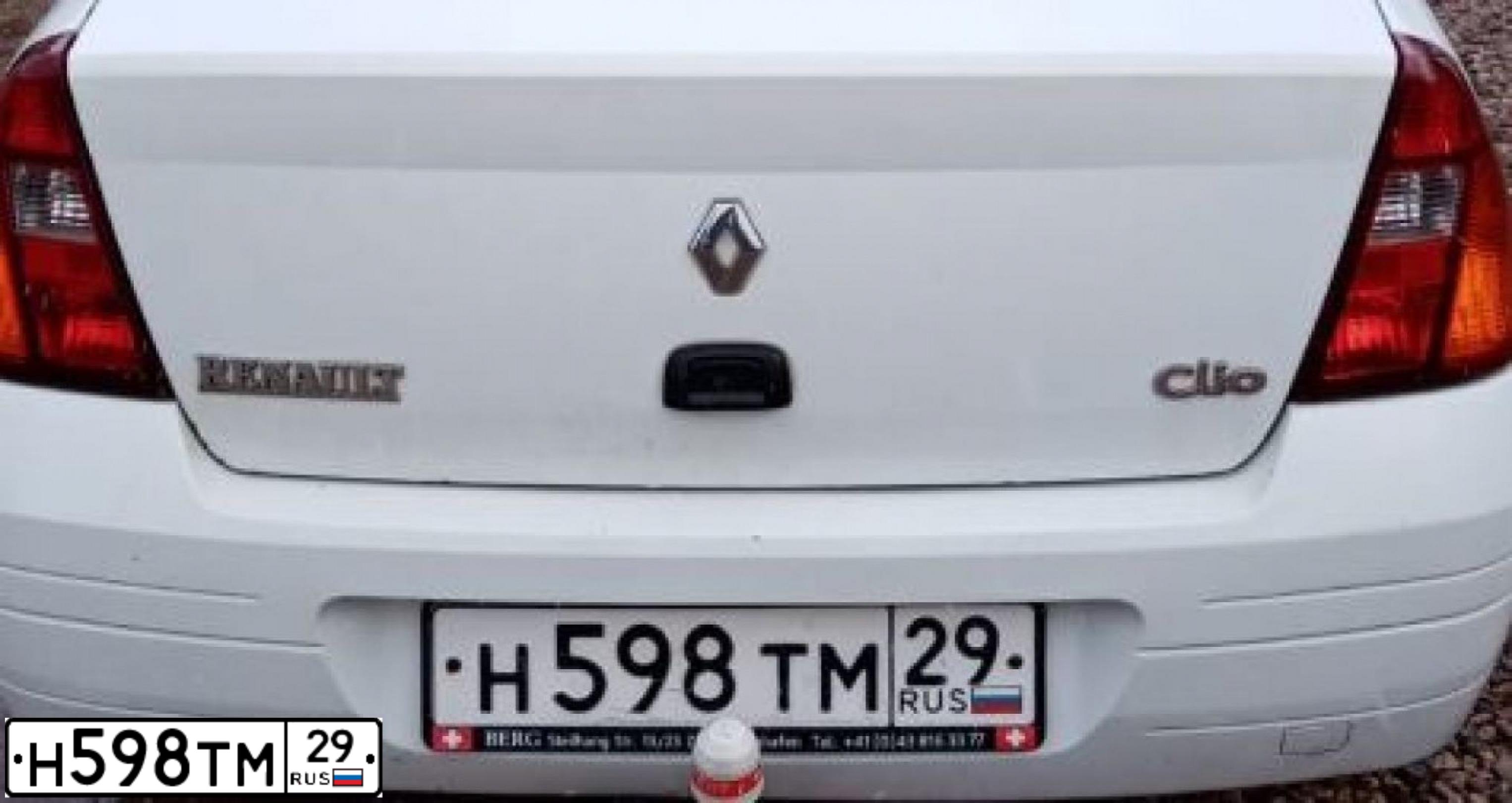 Фото автомобиля RENAULT CLIO, 2001 — госномер Н598ТМ29